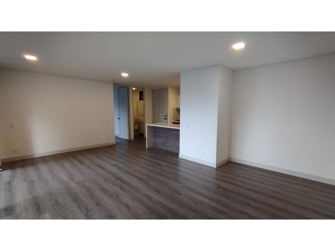 Apartaestudio en venta en Los Naranjos, Medellín, 88 m² · foto 11 de 23
