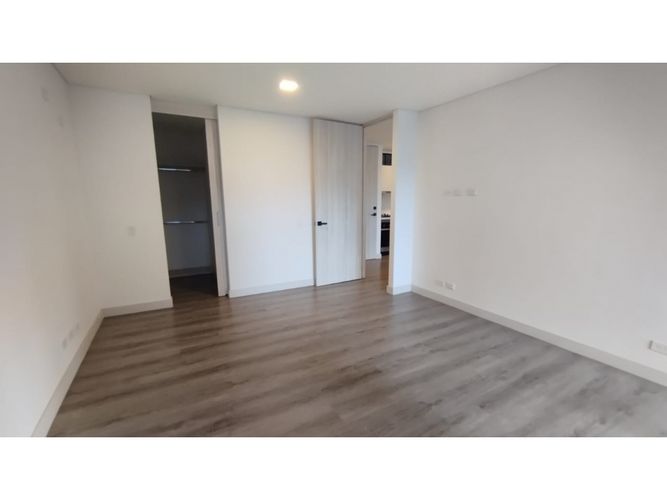 Apartaestudio en venta en Los Naranjos, Medellín, 88 m² · foto 15 de 23