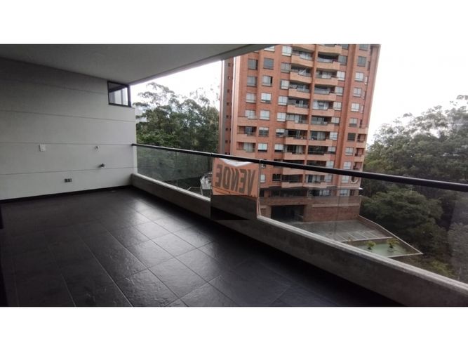 Apartaestudio en venta en Los Naranjos, Medellín, 88 m² · foto 17 de 23