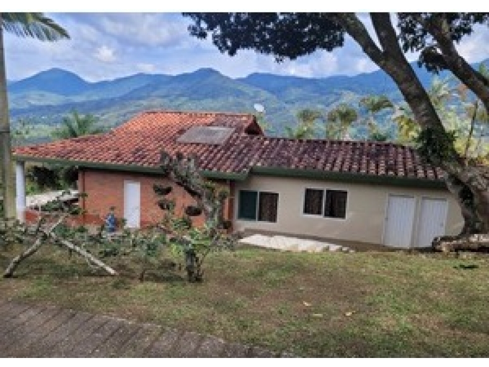 5BR Country House in Pepe sierra ii (214 m²) for Sale - 3