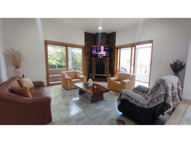 Casa de 3 alcobas en venta en Carrizales, Envigado, 460 m² · foto 5 de 24