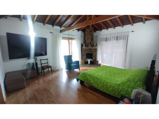 Casa de 3 alcobas en venta en Carrizales, Envigado, 460 m² · foto 13 de 24
