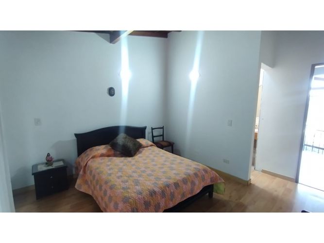 Casa de 3 alcobas en venta en Carrizales, Envigado, 460 m² · foto 20 de 24