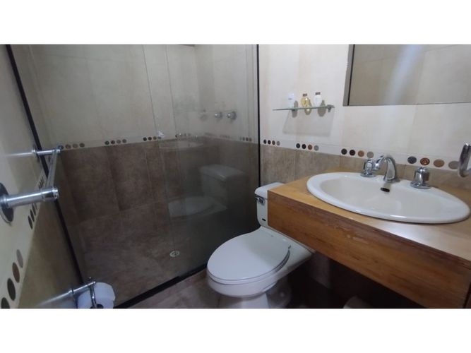 Casa de 3 alcobas en venta en Carrizales, Envigado, 460 m² · foto 23 de 24