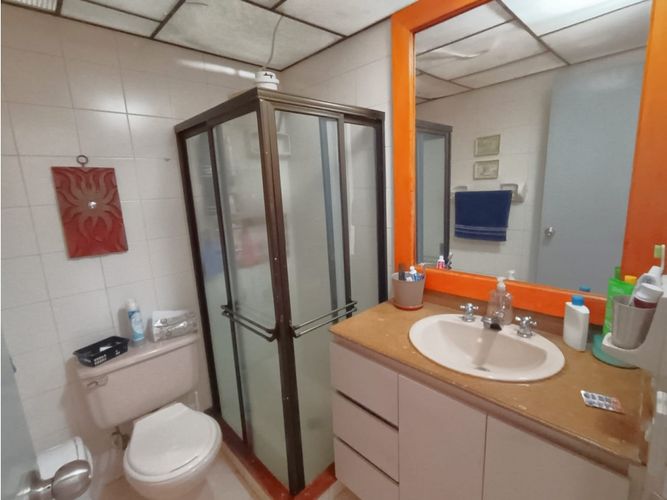 Casa de 6 alcobas en venta en Los Colores, Medellín, 314 m² · foto 6 de 11