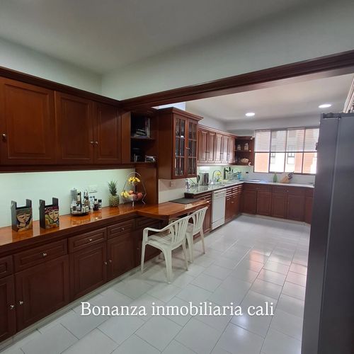Casa de 4 alcobas en venta en Bellavista, Cali, 480 m² · foto 12 de 14
