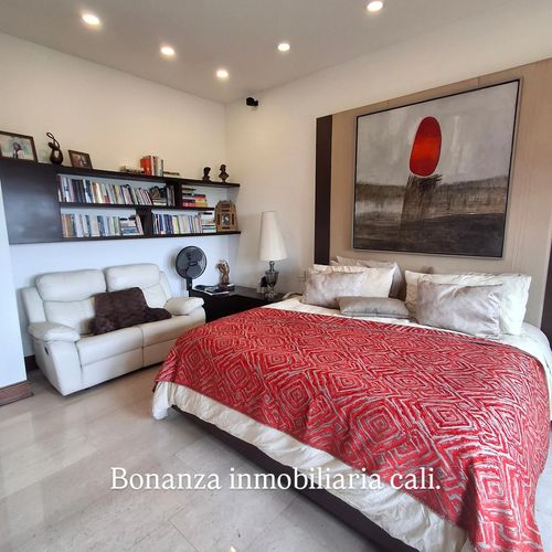 Casa de 4 alcobas en venta en Bellavista, Cali, 480 m² · foto 9 de 14