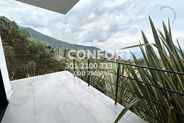 Casa de 4 alcobas en venta en La Catedral, Envigado, 477 m² · foto 14 de 24