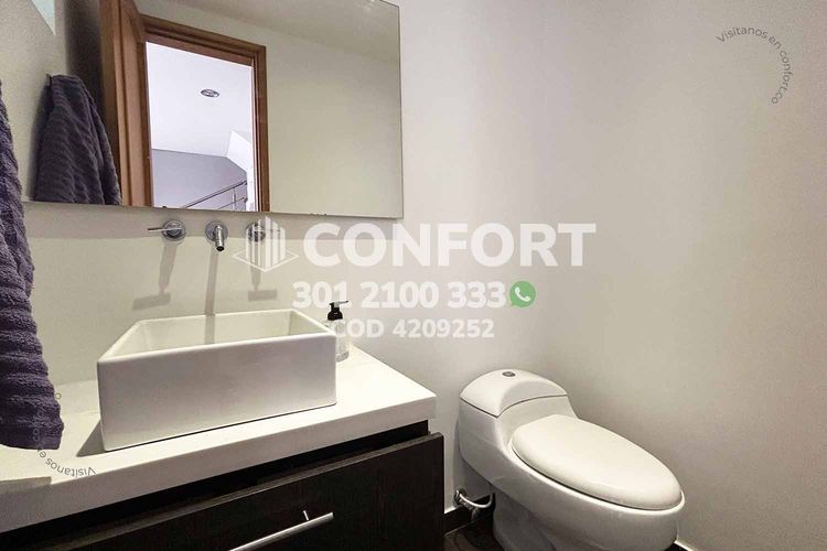 Casa de 3 alcobas en venta en Loma Benedictinos, Envigado, 452 m² · foto 13 de 24