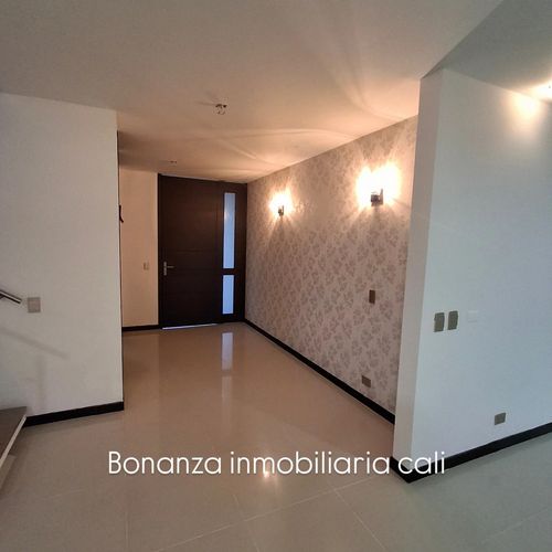 Casa de 5 alcobas en venta en Cali, 680 m² · foto 8 de 24