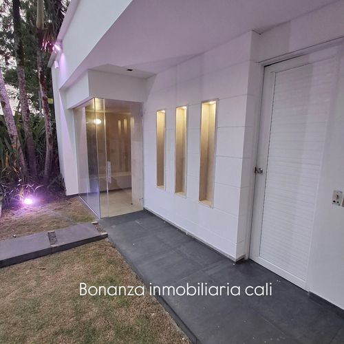Casa de 5 alcobas en venta en Cali, 680 m² · foto 13 de 24