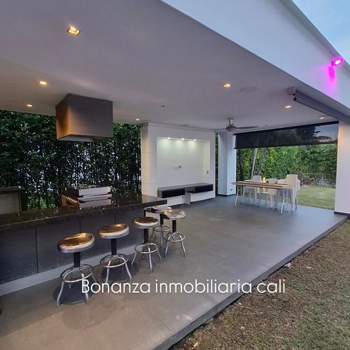 Casa de 5 alcobas en venta en Cali, 680 m² · foto 12 de 24