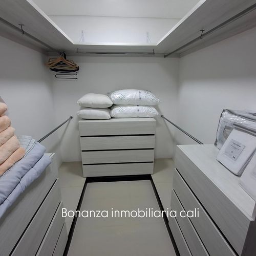 Casa de 5 alcobas en venta en Cali, 680 m² · foto 4 de 24