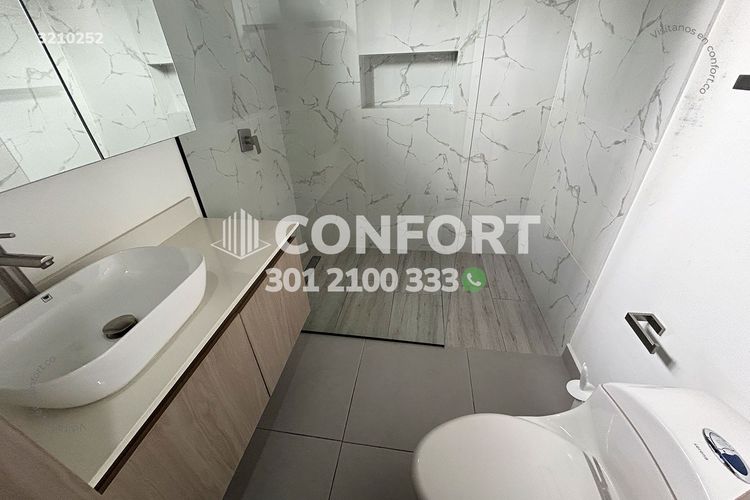 Casa de 4 alcobas en venta en La Mina, Envigado, 330 m² · foto 23 de 24