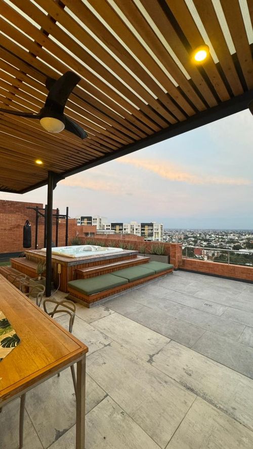 Apartamento de 3 alcobas en venta en Santa Isabel, Cali, 370 m² · foto 2 de 24