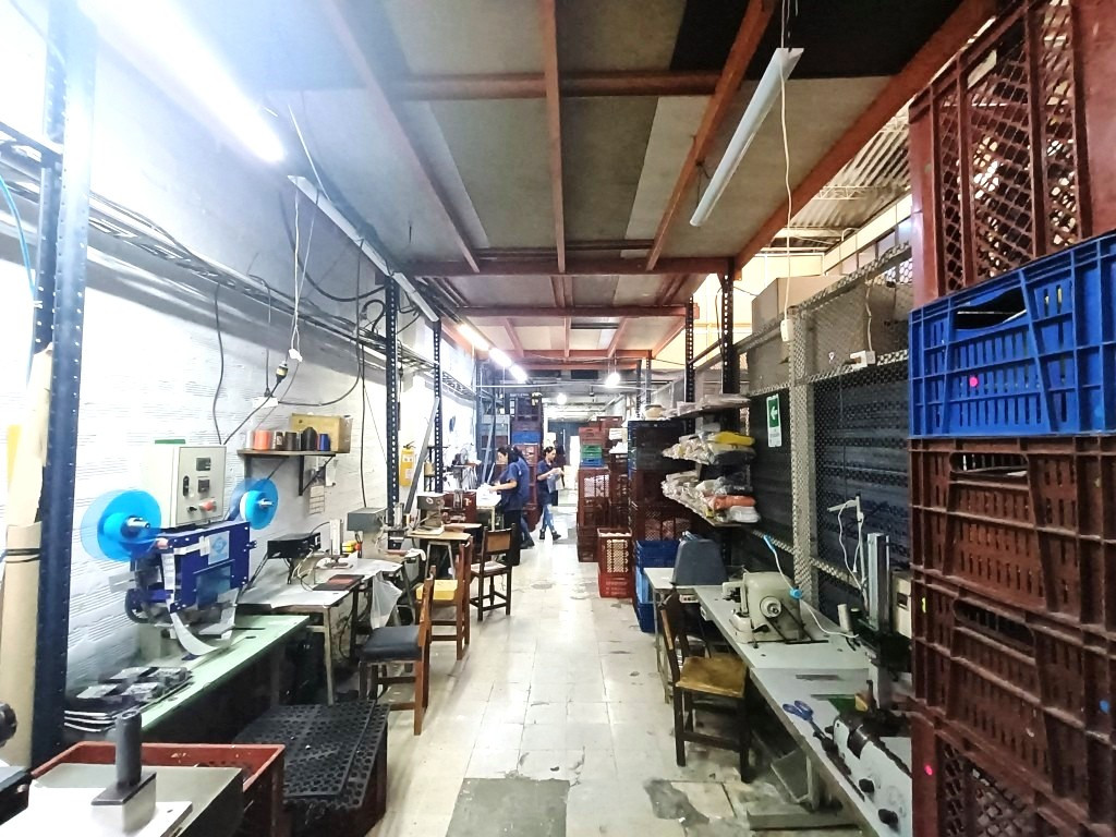Bodega en venta en El Poblado, Medellín [No disponible] 2