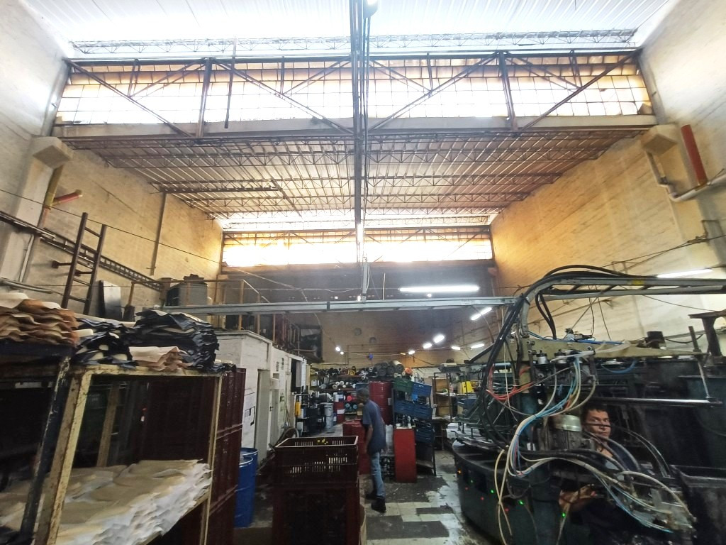 Bodega en venta en El Poblado, Medellín [No disponible] 5