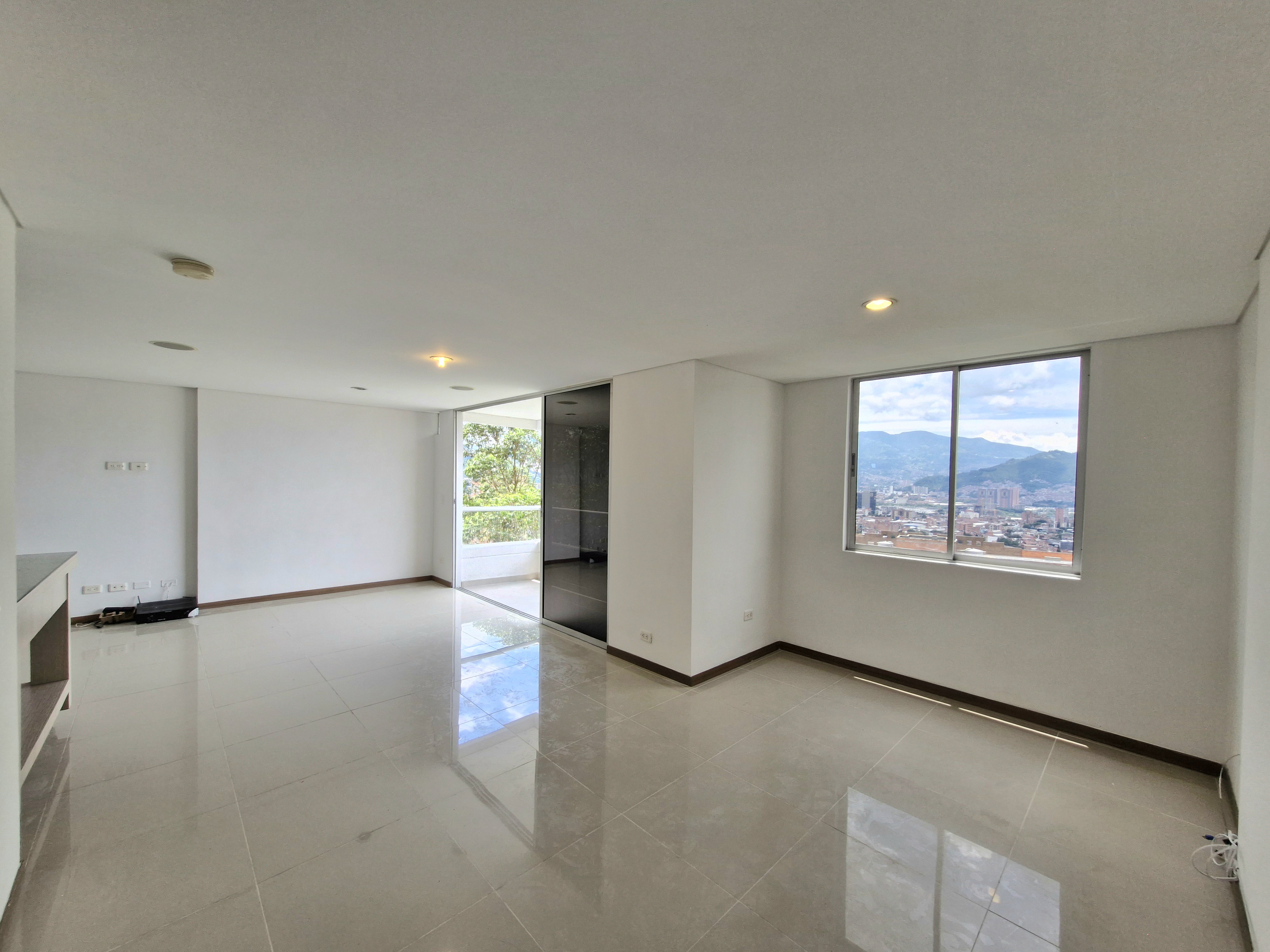 Apartamento en venta en La Inmaculada, Envigado · foto 7 de 15