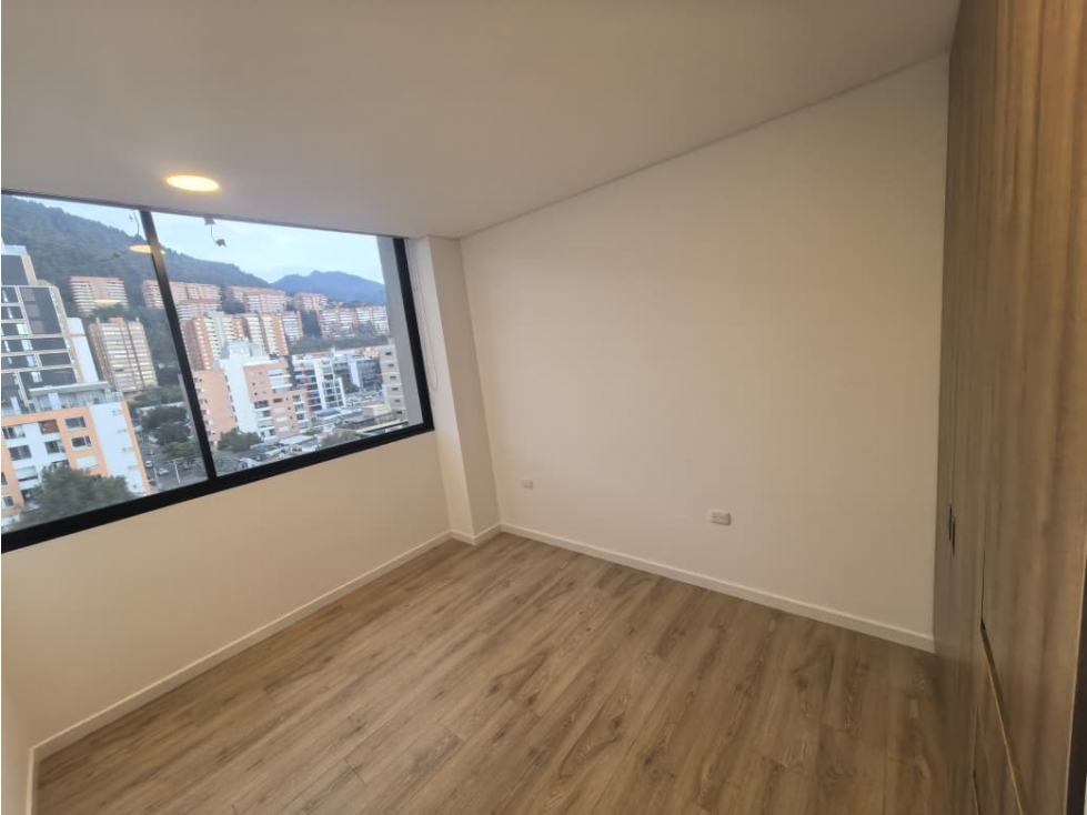 Apartamento en venta en Santa Barbara, Bogotá · foto 2 de 9