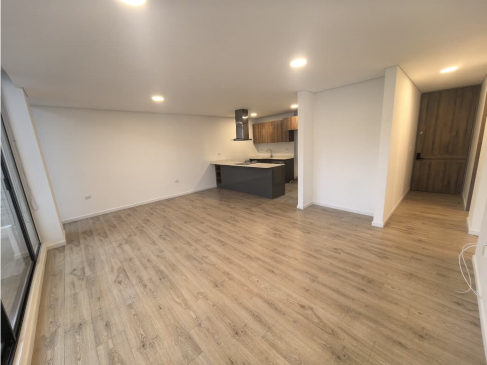Apartamento en venta en Santa Barbara, Bogotá · foto 3 de 9