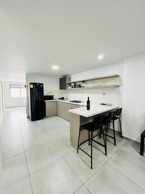 Apartamento de 3 alcobas en venta en Manchester, Bello, 85 m² · foto 4 de 15