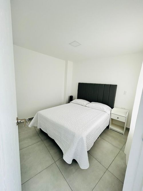 Apartamento de 3 alcobas en venta en Manchester, Bello, 85 m² · foto 13 de 15