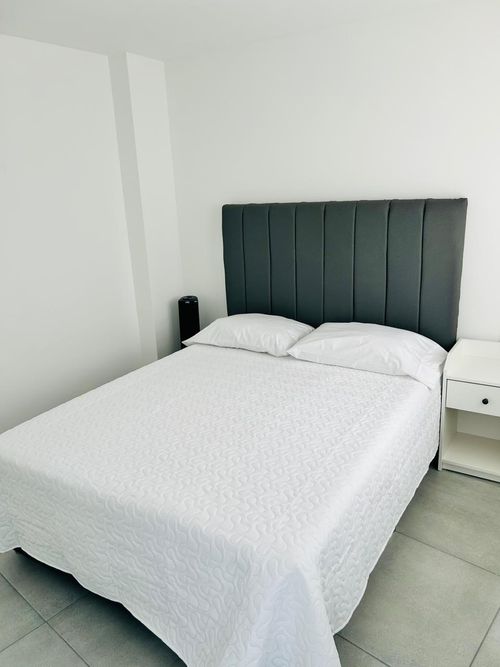 Apartamento de 3 alcobas en venta en Manchester, Bello, 85 m² · foto 14 de 15