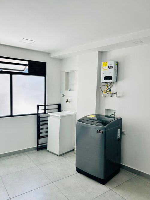 Apartamento de 3 alcobas en venta en Manchester, Bello, 85 m² · foto 15 de 15