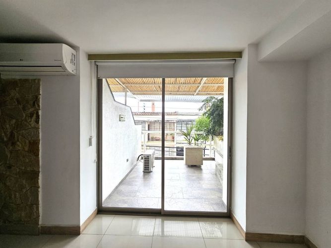 Edificio en venta en Santa Monica, Cali, 565 m² · foto 11 de 24