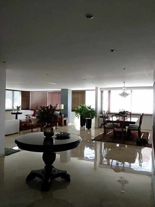 Apartamento de 3 alcobas en venta en Santa Teresita, Cali, 285 m² · foto 3 de 24