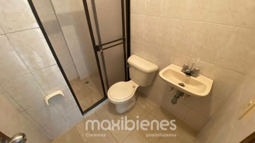 Oficina en arriendo en Villa Nueva, Medellín, 46 m² · foto 4 de 5