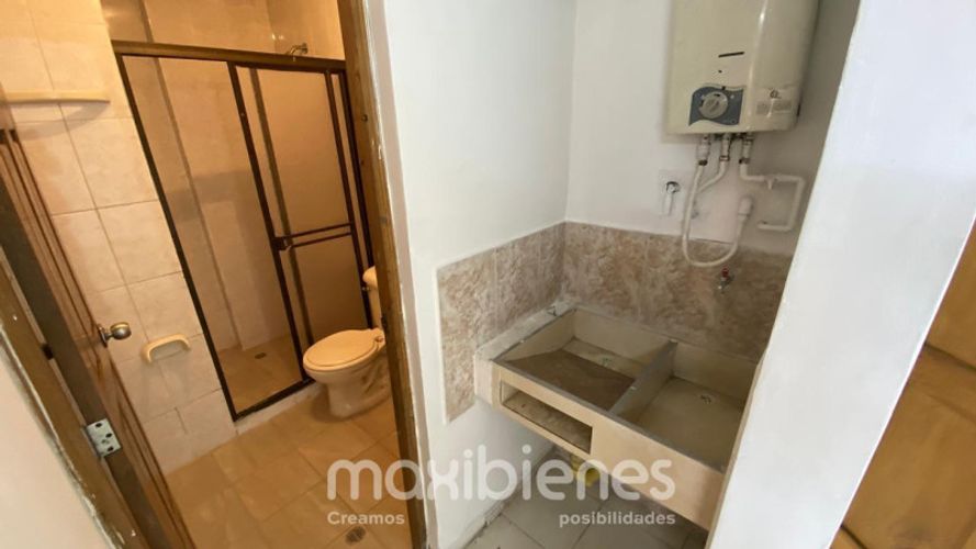Oficina en arriendo en Villa Nueva, Medellín, 46 m² · foto 5 de 5