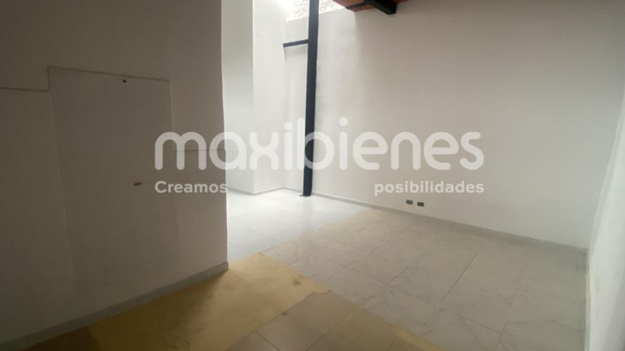 Local en arriendo en Bombona No.1, Medellín, 350 m² · foto 6 de 24