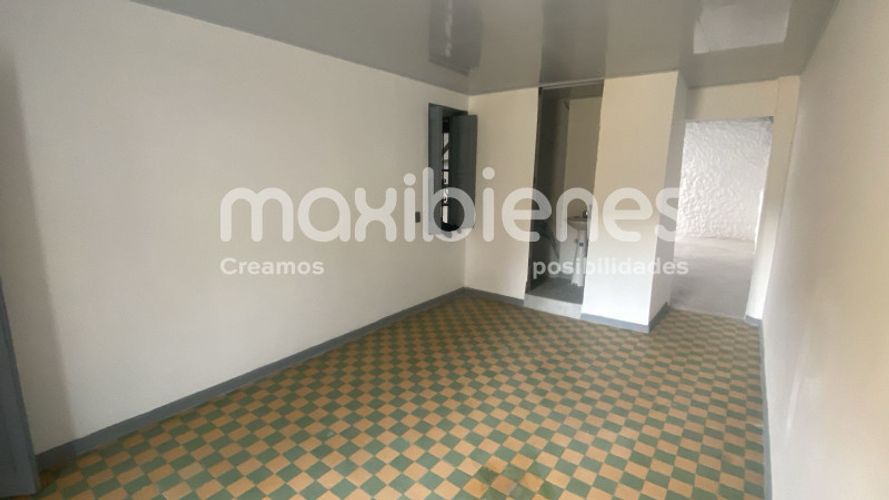 Local en arriendo en Bombona No.1, Medellín, 350 m² · foto 9 de 24