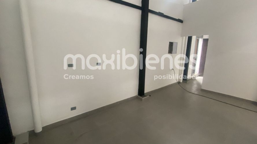 Local en arriendo en Bombona No.1, Medellín, 350 m² · foto 15 de 24