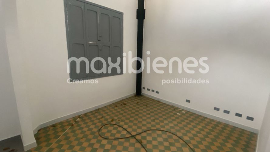 Local en arriendo en Bombona No.1, Medellín, 350 m² · foto 17 de 24