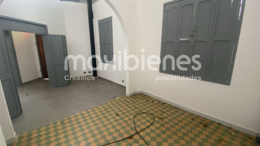Local en arriendo en Bombona No.1, Medellín, 350 m² · foto 18 de 24