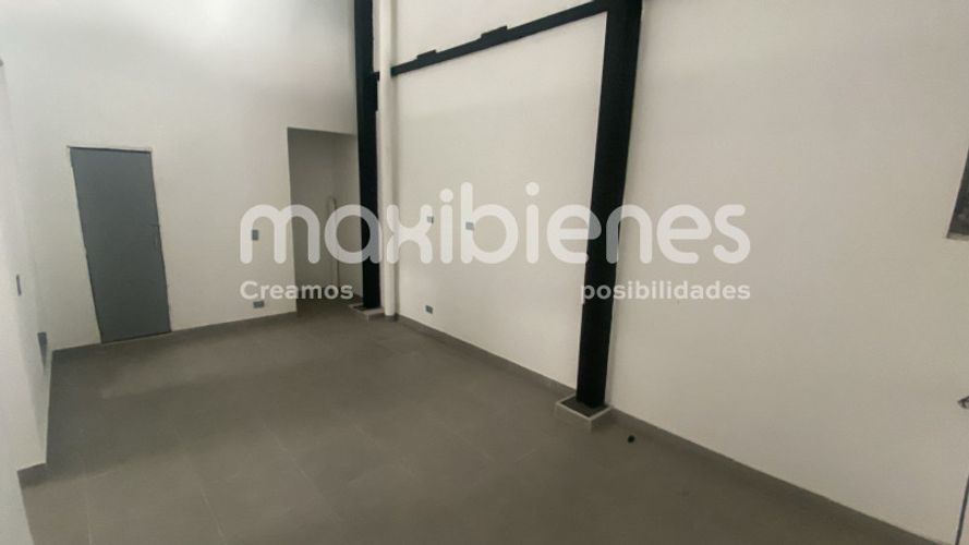 Local en arriendo en Bombona No.1, Medellín, 350 m² · foto 21 de 24