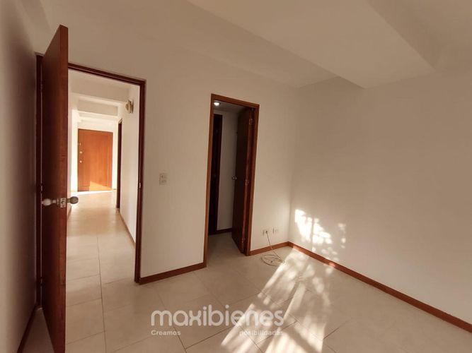 Apartamento de 3 alcobas en venta en La Ceja, 70 m² · foto 6 de 14