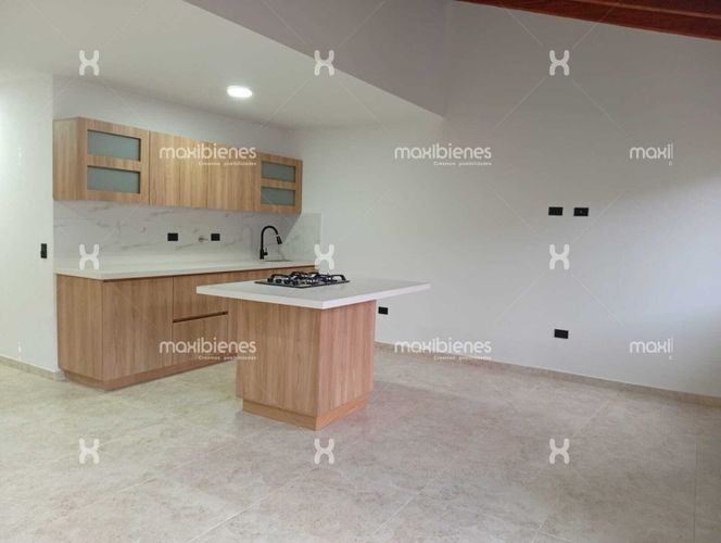 Casa de 4 alcobas en venta en El Carmen De Viboral, El Carmen de Viboral, 136 m² · foto 2 de 8