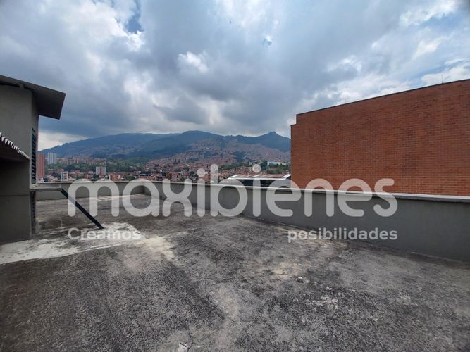 Local en arriendo en Asomadera No.3, Medellín, 120 m² · foto 4 de 8