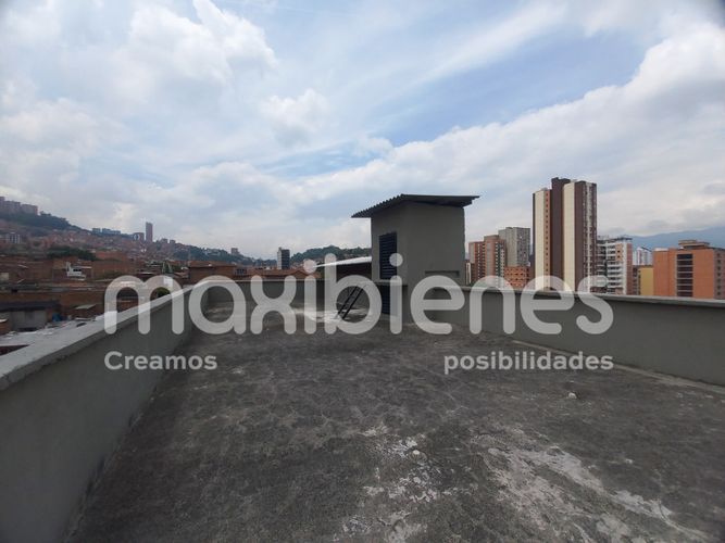 Local en arriendo en Asomadera No.3, Medellín, 120 m² · foto 8 de 8