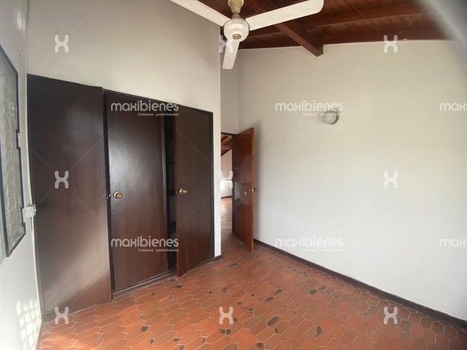 Casa de 4 alcobas en arriendo en La Navarra, Apartado, 250 m² · foto 8 de 22