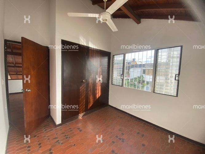 Casa de 4 alcobas en arriendo en La Navarra, Apartado, 250 m² · foto 9 de 22