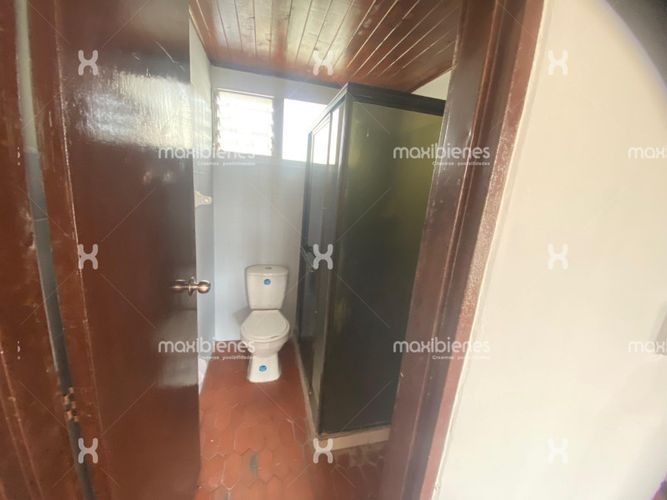 Casa de 4 alcobas en arriendo en La Navarra, Apartado, 250 m² · foto 11 de 22
