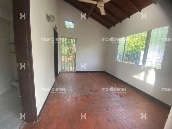 Casa de 4 alcobas en arriendo en La Navarra, Apartado, 250 m² · foto 14 de 22