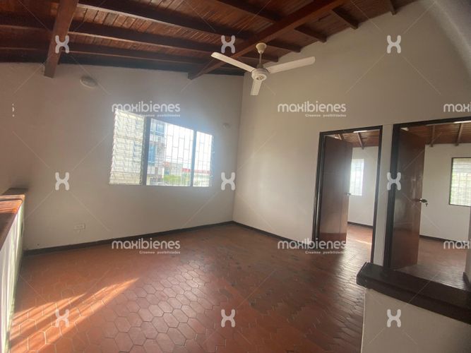 Casa de 4 alcobas en arriendo en La Navarra, Apartado, 250 m² · foto 19 de 22