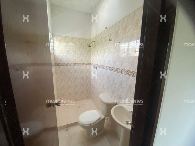 Casa de 4 alcobas en arriendo en La Navarra, Apartado, 250 m² · foto 21 de 22