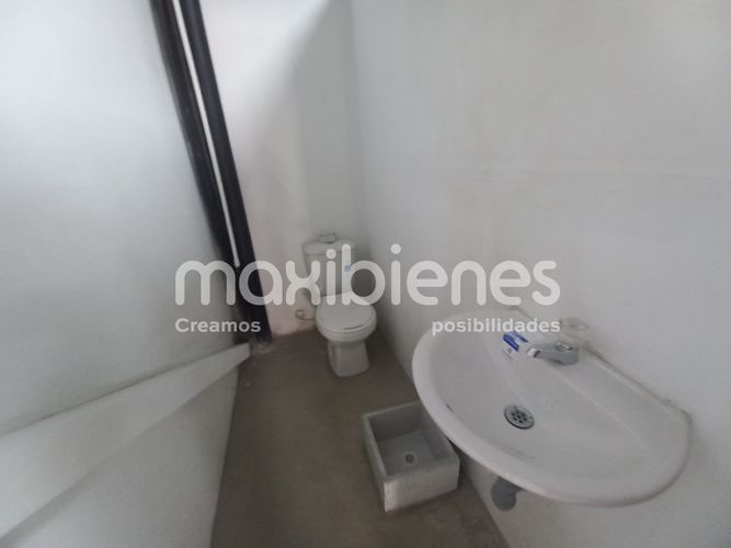 Local en arriendo en Asomadera No.3, Medellín, 160 m² · foto 8 de 8
