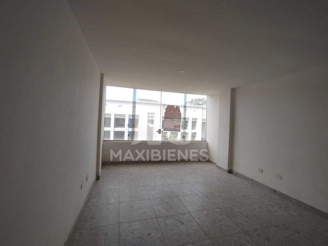Oficina en arriendo en Fundadores, Apartado, 45 m² · foto 2 de 10
